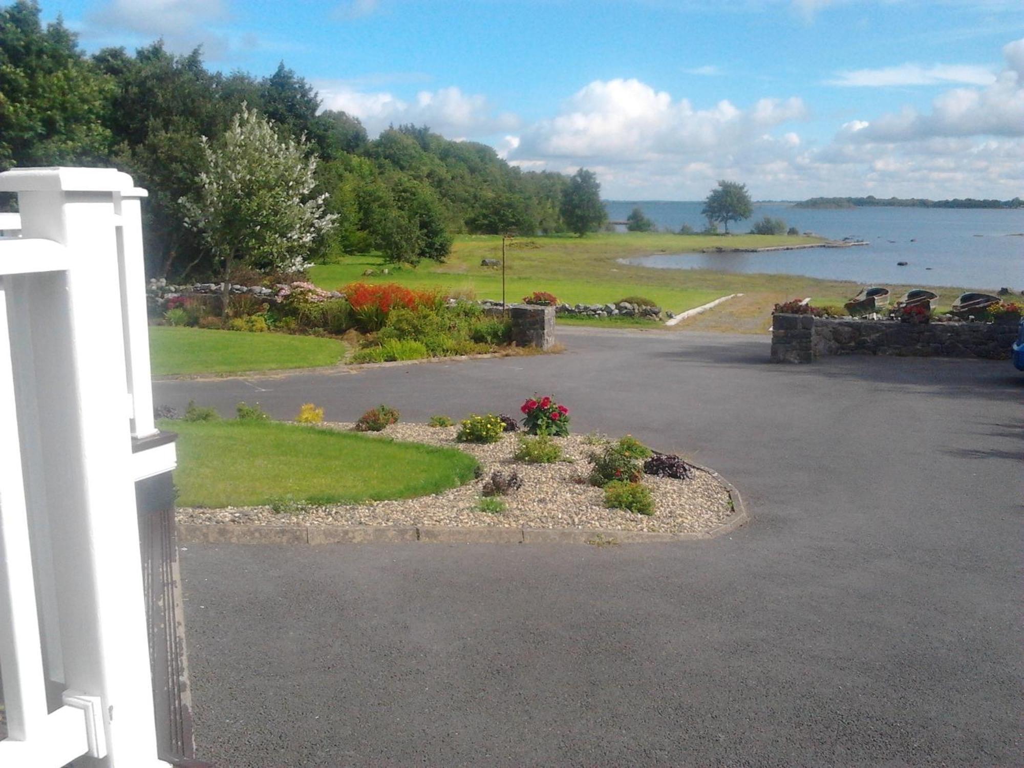 The Waterfront House Country Home Oughterard Bagian luar foto