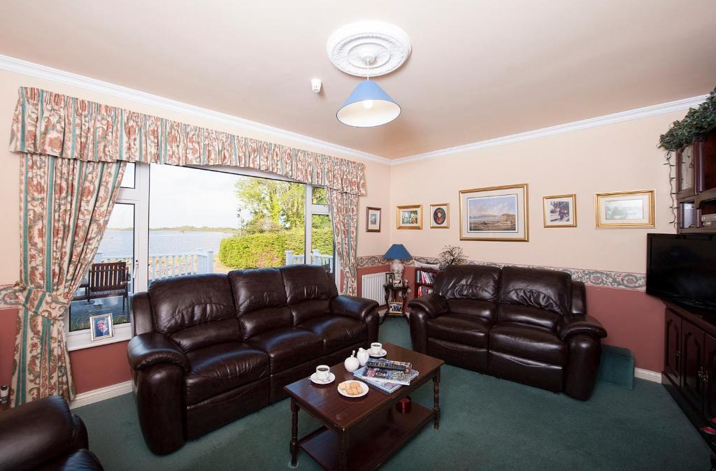 The Waterfront House Country Home Oughterard Bagian luar foto