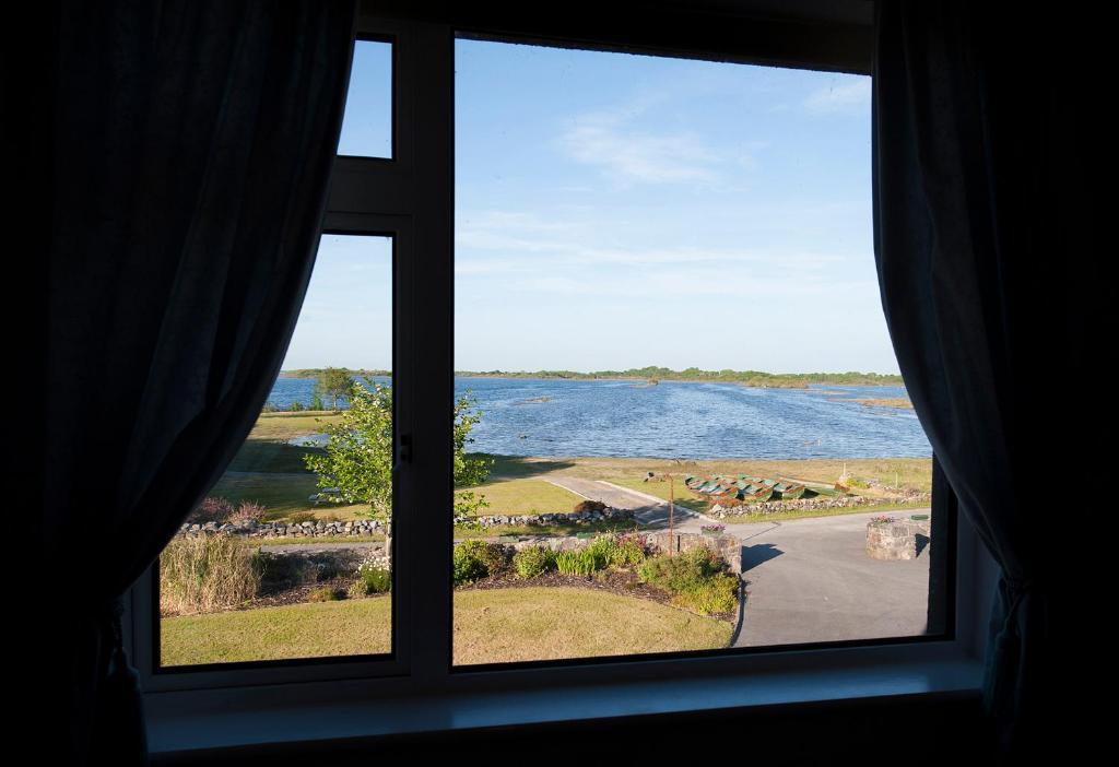 The Waterfront House Country Home Oughterard Bagian luar foto
