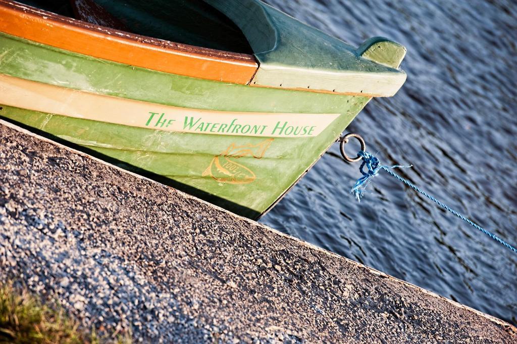 The Waterfront House Country Home Oughterard Bagian luar foto